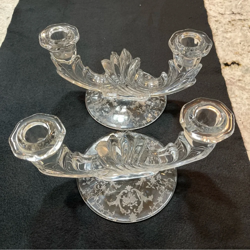 Fostoria double candle holder in Navarre pattern etched glass. Set of 2. - Picture 5 of 10